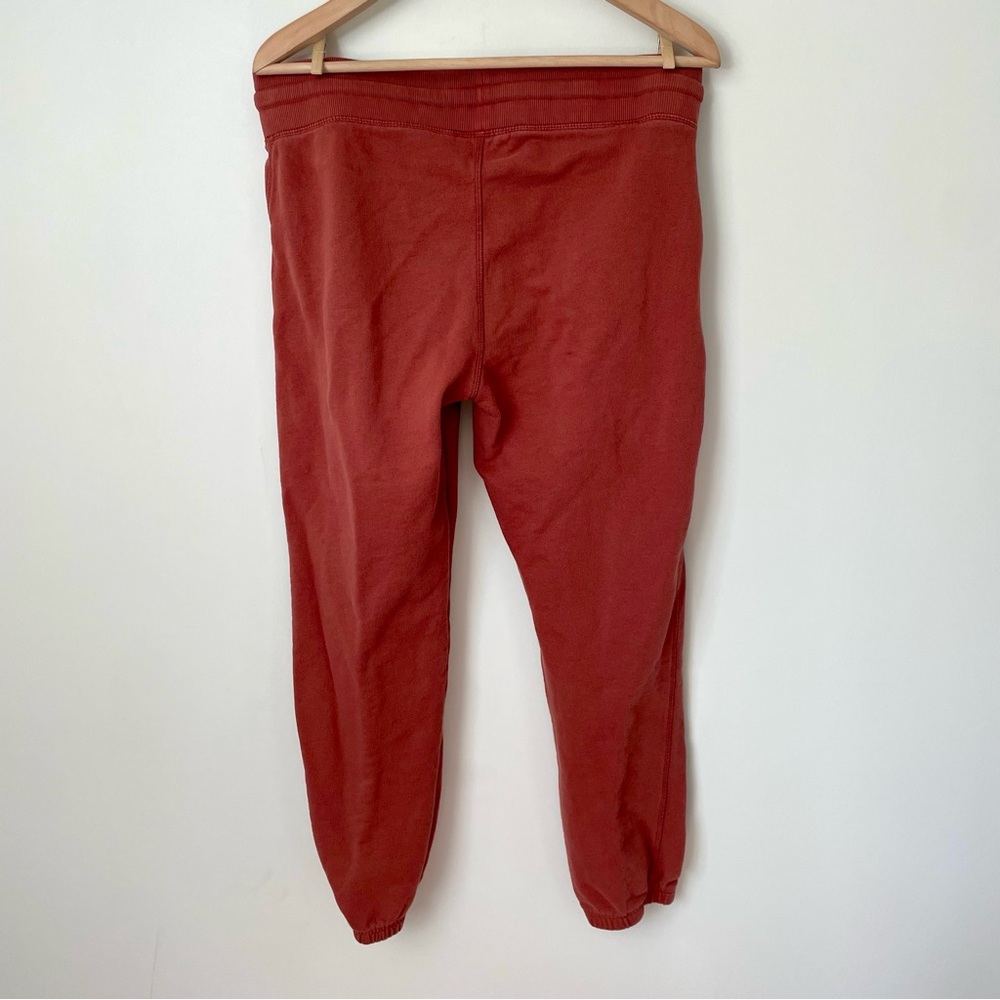 Pact Organic Cotton Jogger Sweatpants Burgundy - Picture 2 of 8